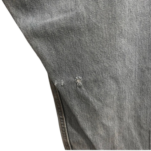 Leviโs 505 jeans in great condition just a minor snag on the back of the kneeโ - Picture 5 of 5